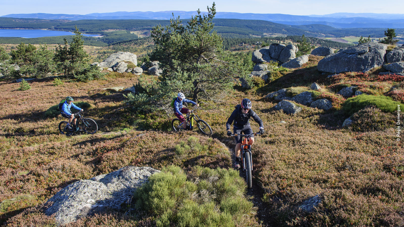TO THE FOUR CORNERS OF LOZERE BY ELECTRIC MOUNTAIN BIKE